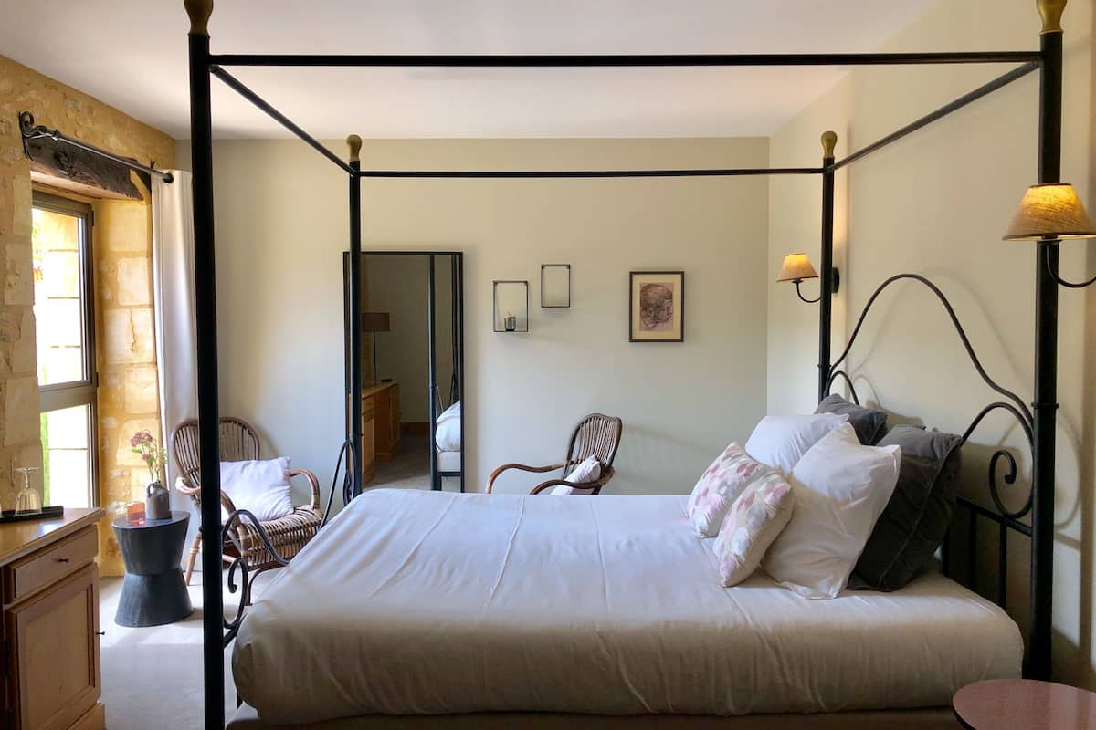 minibar, in-room safe, desk, blackout curtains
