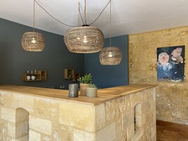 Suite familiar | Zona de estar | Una televisión