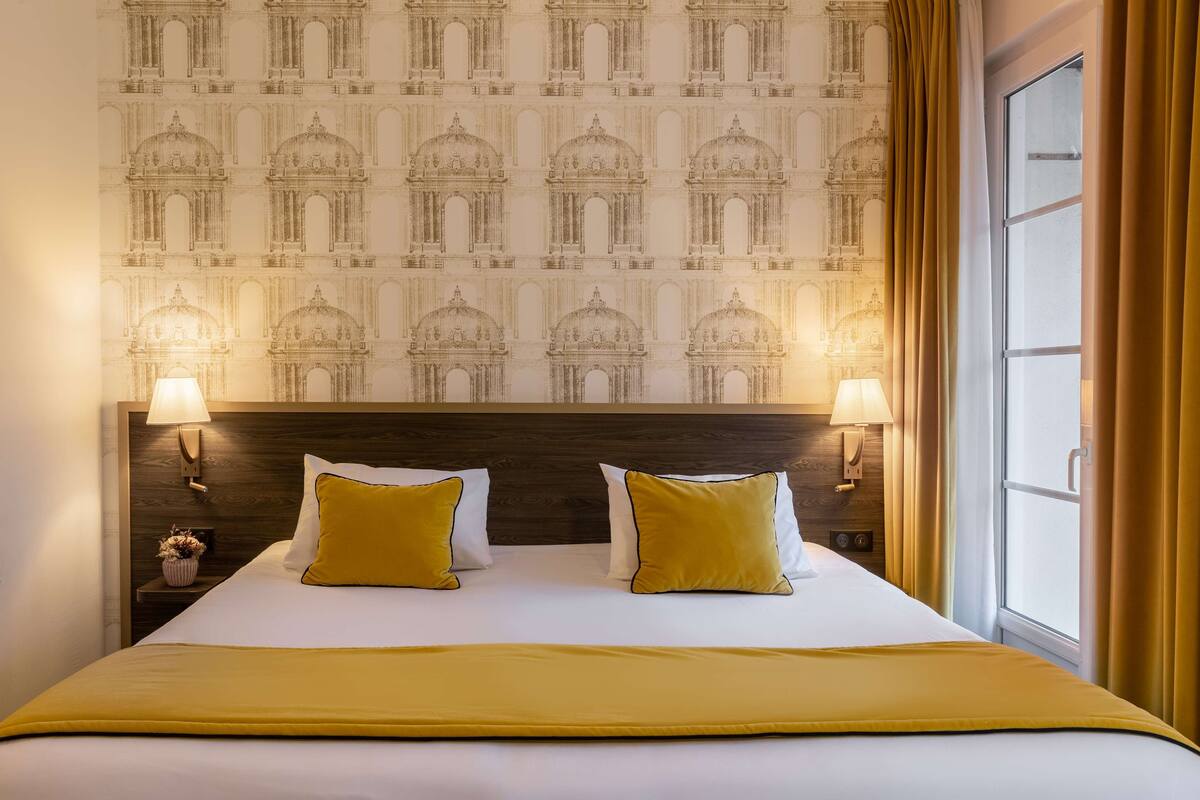 deluxe room, multiple beds, non smoking, balcony (twin bed on request) | premium bedding, in-room safe, desk, blackout curtains