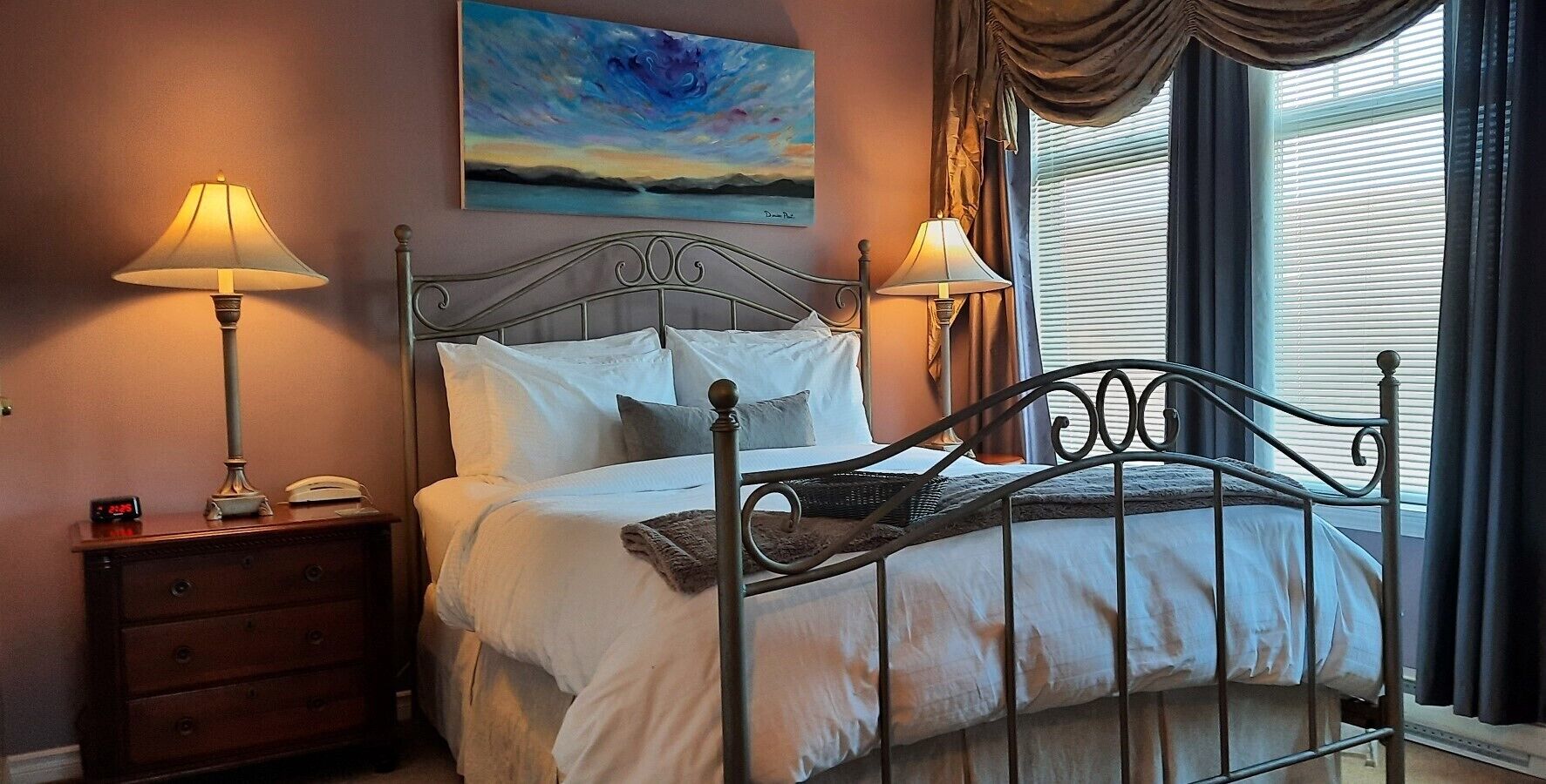 Habitación estándar | Ropa de cama hipoalergénica, edredón y decoración personalizada 