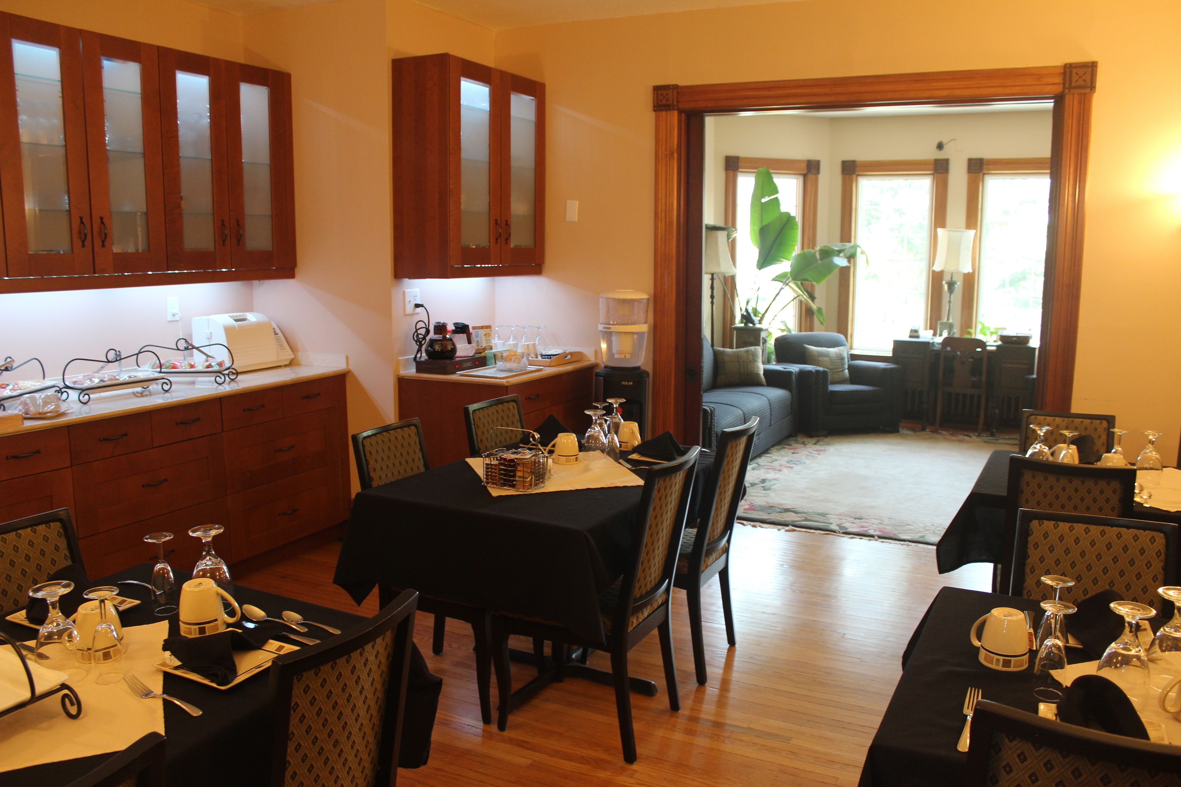 Free daily local cuisine breakfast 