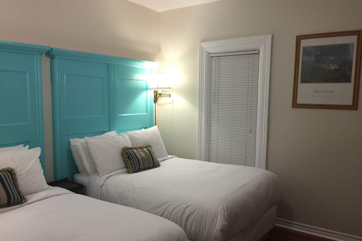 Falls Apartment | Premium bedding, pillowtop beds, soundproofing, iron/ironing board