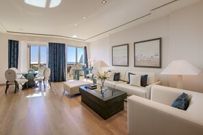 Junior Suite, Terrace, Sea View | Living room