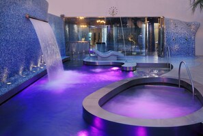 Behandlungsräume für Paare, Sauna, Whirlpool, Dampfbad