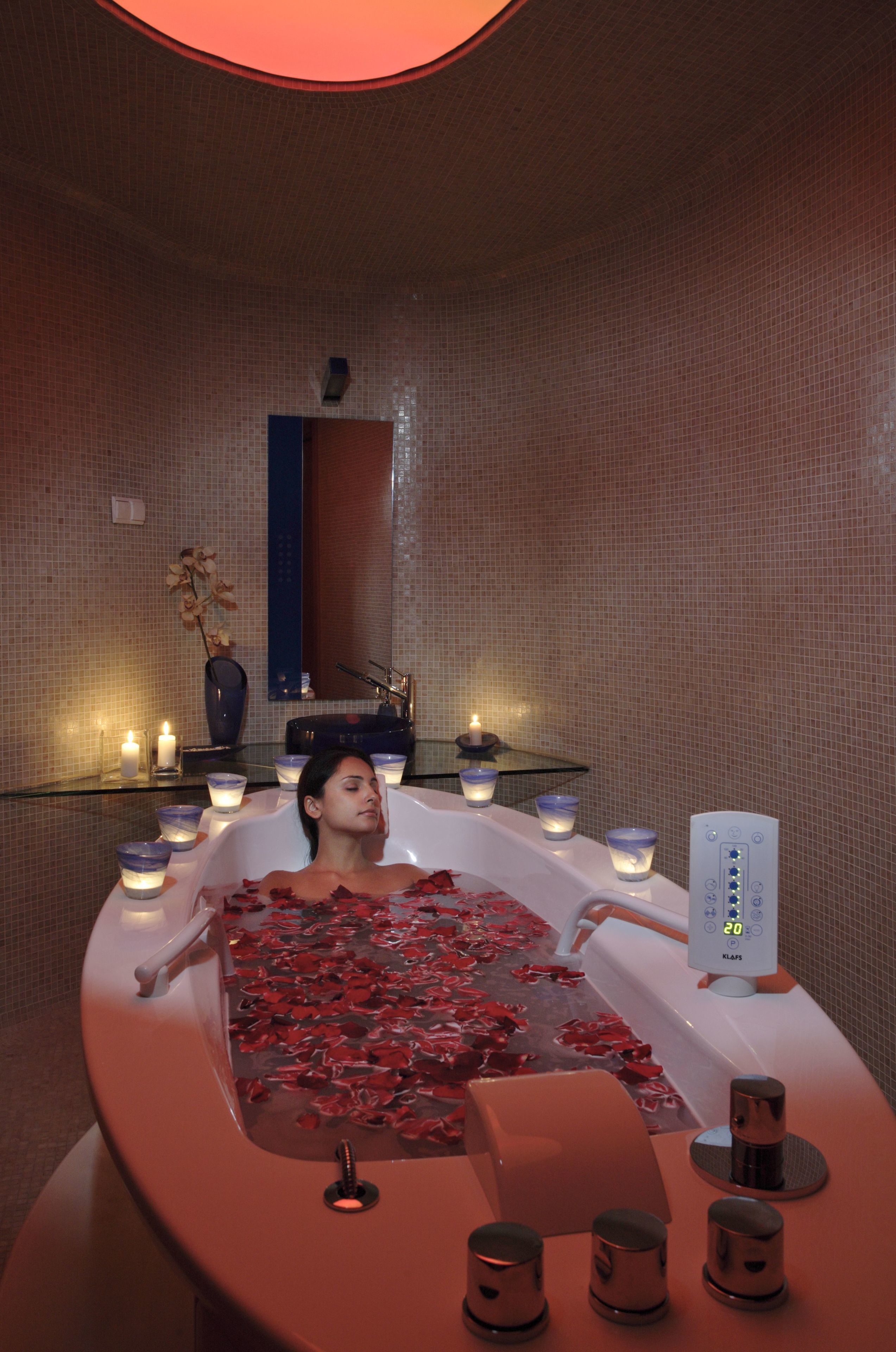 couples treatment room(s), sauna, hot tub, steam room