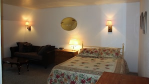 Unclassified image, 2 of 6, button - Jackson Fork Inn LLC (Huntsville)
