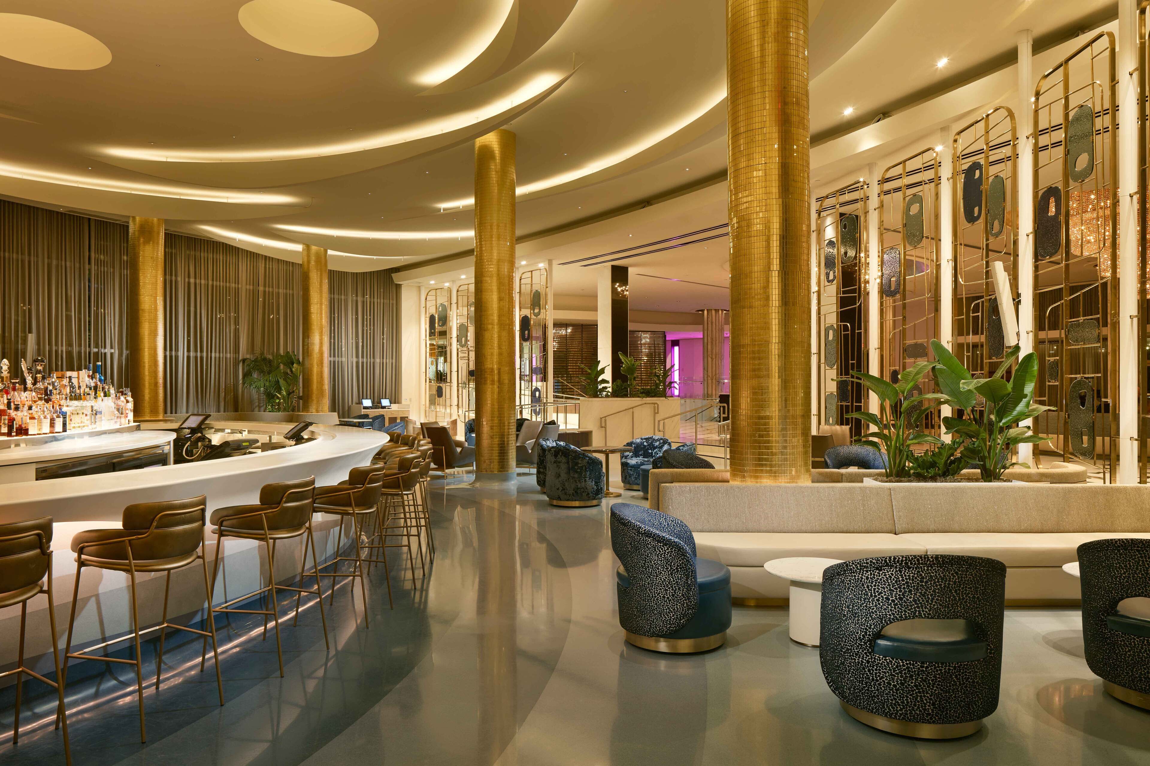 8 bars/lounges, 2 poolside bars