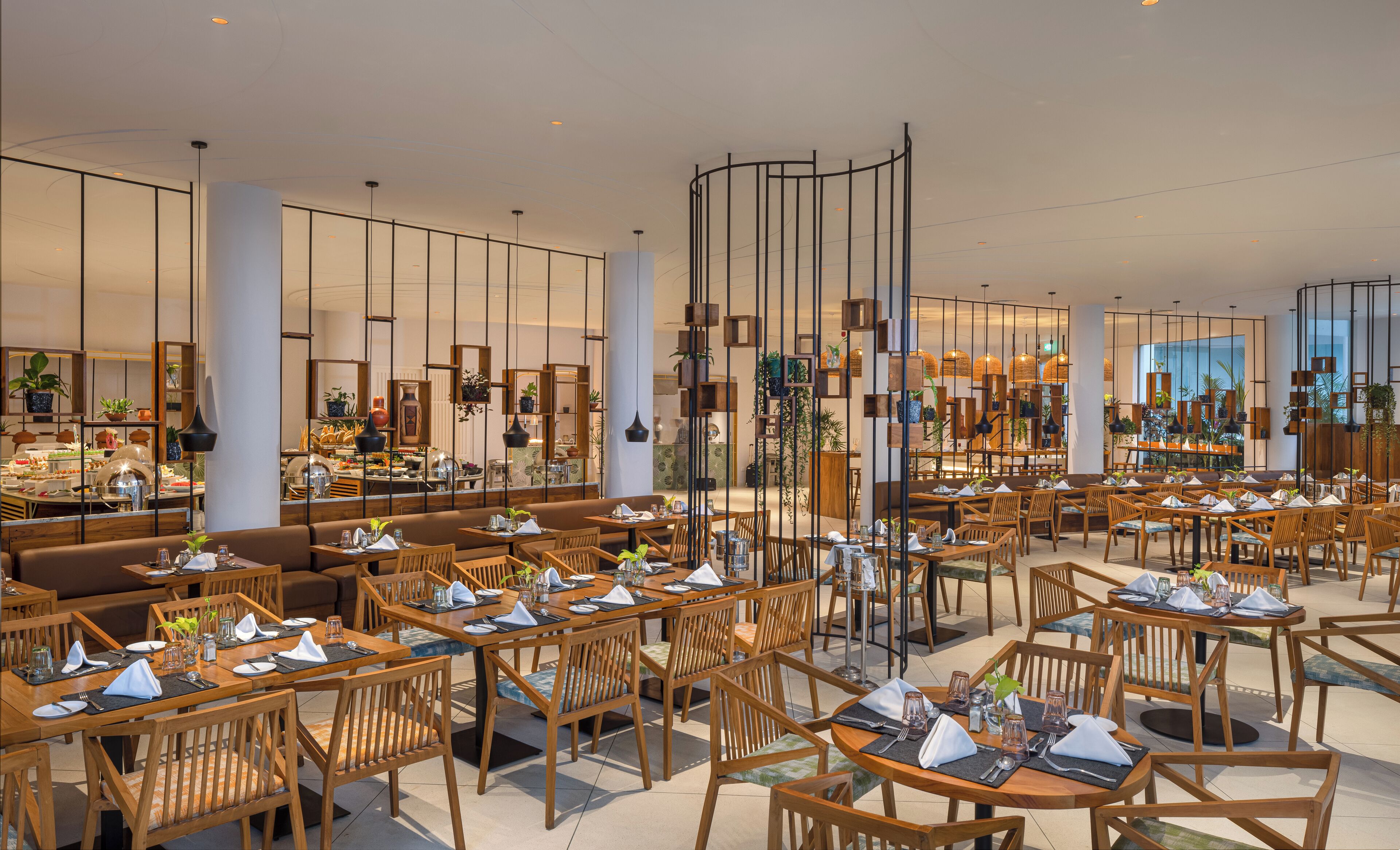 breakfast, lunch and dinner served