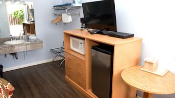 Habitación estándar, 1 cama Queen size | Servicios de la habitación