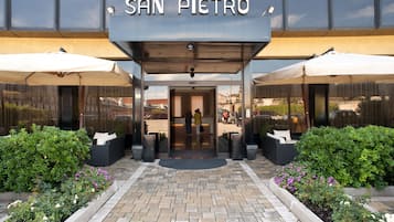 Entrada de la propiedad