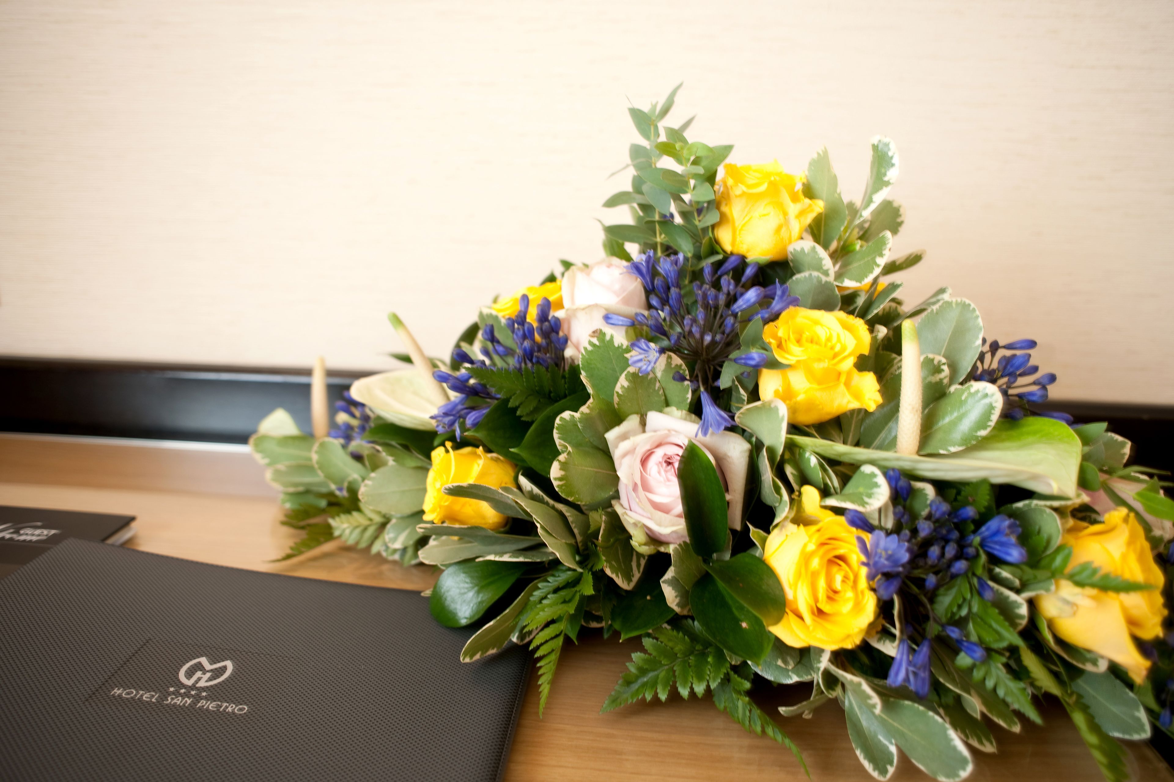 32-inch lcd tv with satellite channels, tv