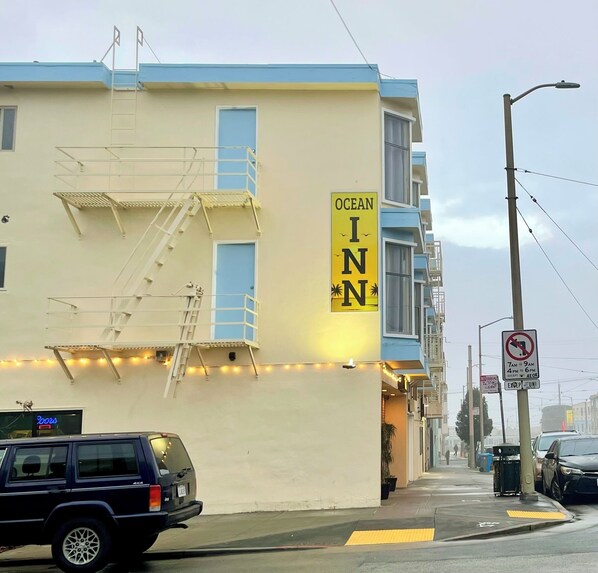 Front of property - Ocean Inn (San Francisco)