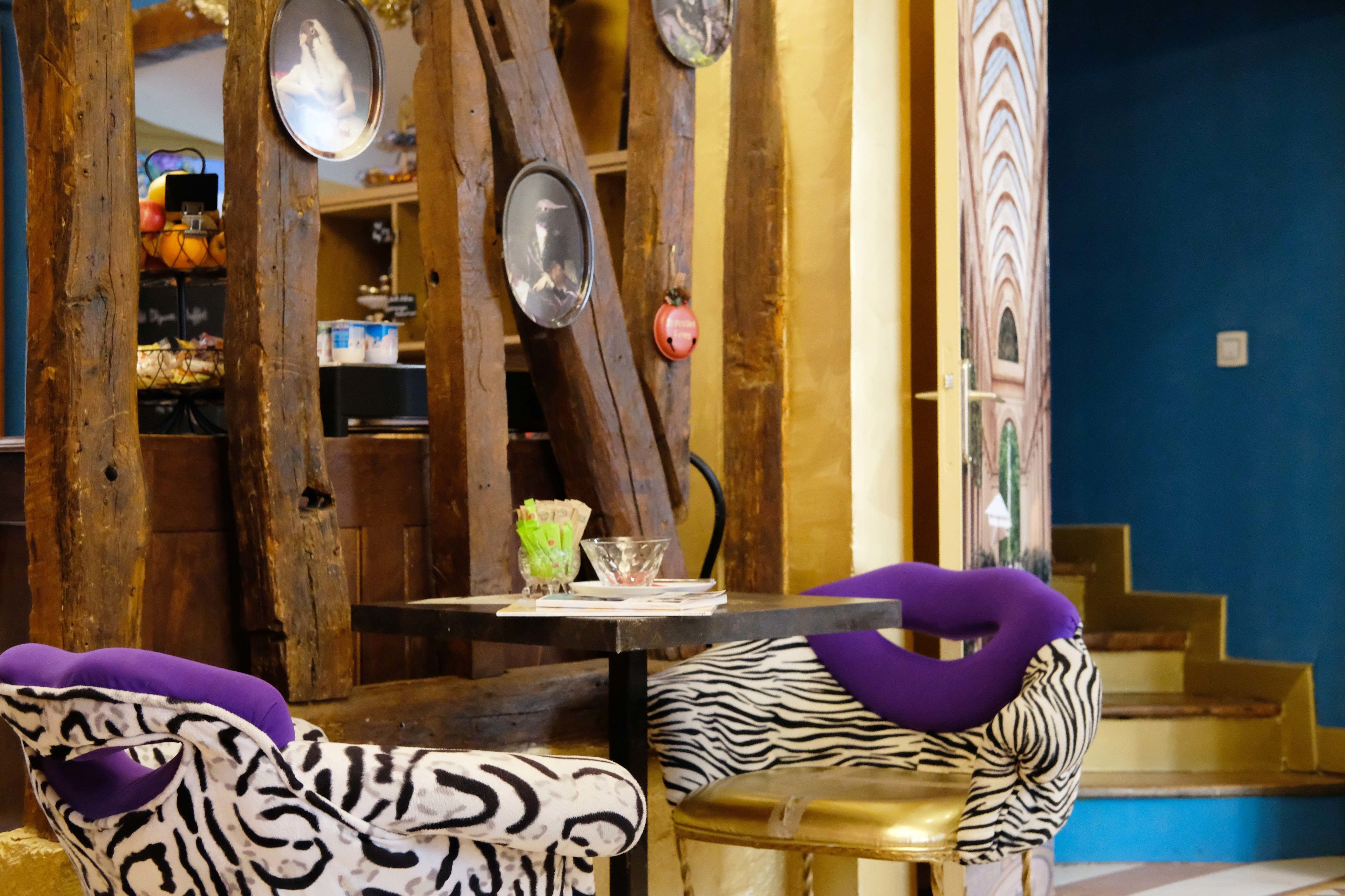 Petit déjeuner buffet (15 EUR par personne)