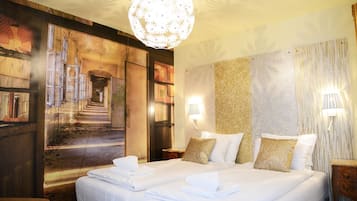 Superior kamer, 1 twee- of 2 eenpersoonsbedden | Luxe beddengoed, een minibar, een kluis op de kamer