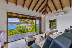 Couples treatment room(s), body treatments, aromatherapy - Iririki Island Resort & Spa (Port Vila)