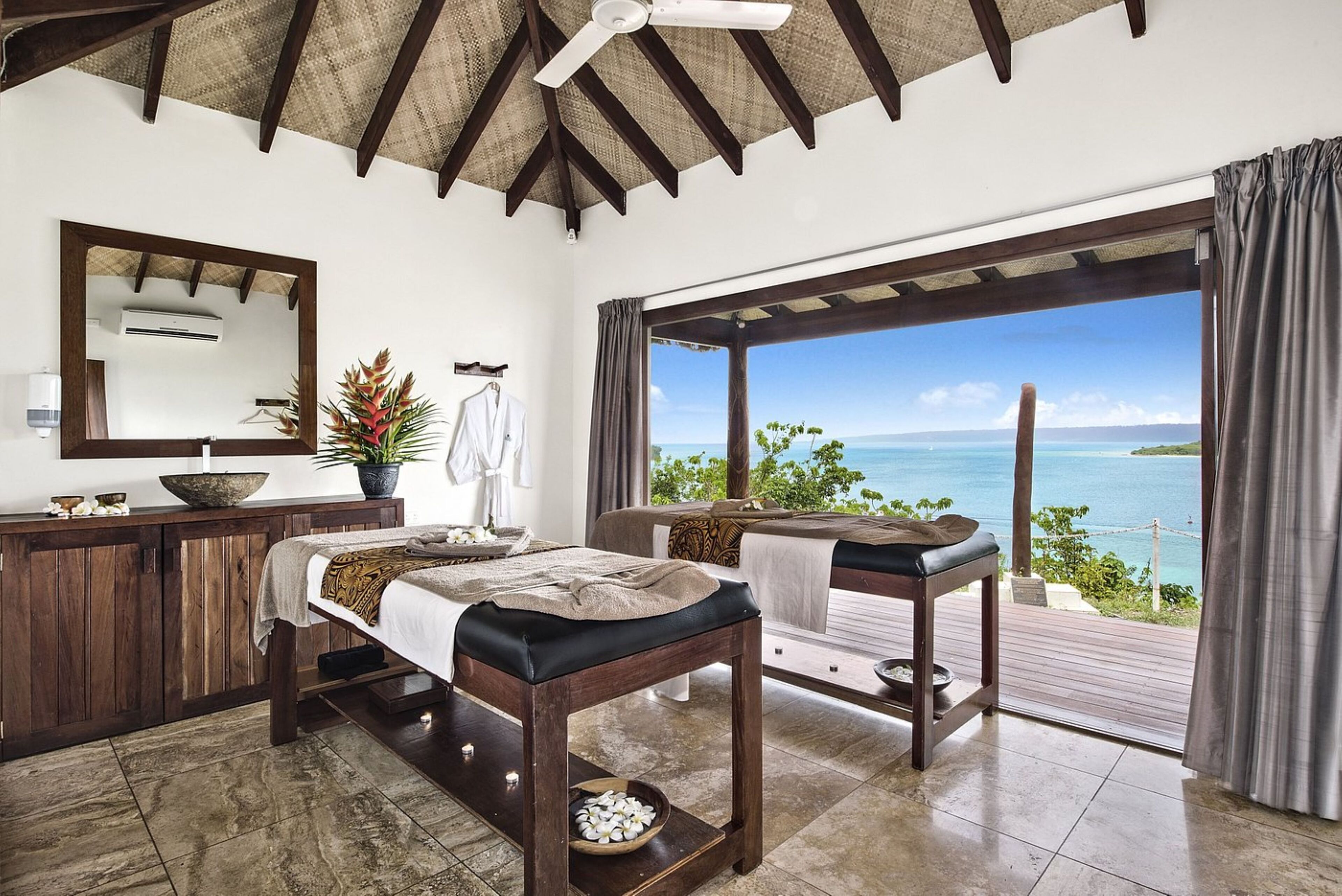 couples treatment room(s), body treatments, aromatherapy