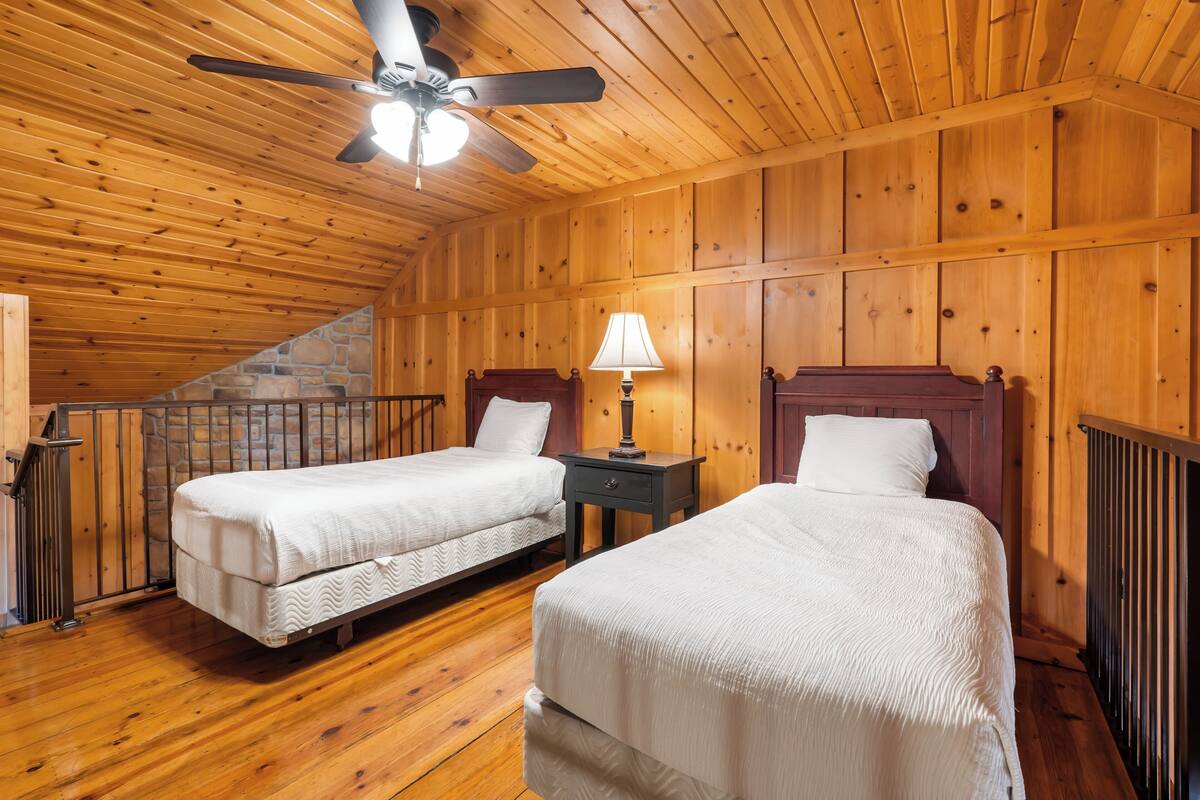 Cabana, 3 quartos, banheira de hidromassagem | 3 quartos, roupas de cama premium, individualmente decorados