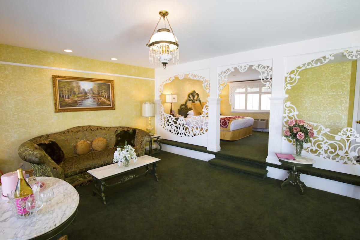 Old Fashion Honeymoon | Premium bedding, pillow-top beds, in-room safe, individually decorated