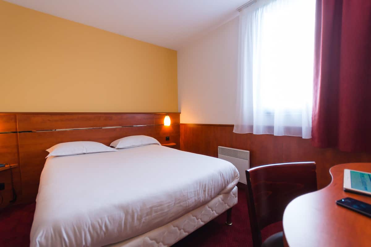 double room | 1 bedroom, premium bedding, desk, blackout curtains