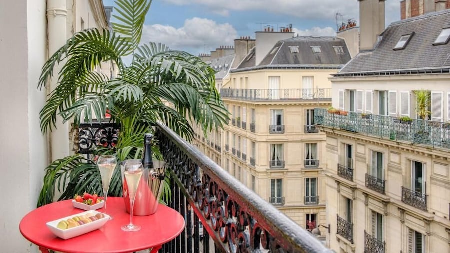 Avalon Hotel Paris Gare du Nord