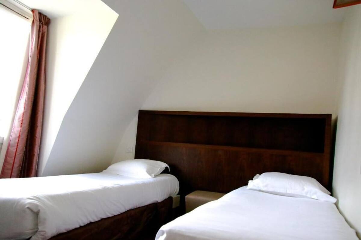 Allergikerbettwaren, Zimmersafe, Schreibtisch, schallisolierte Zimmer