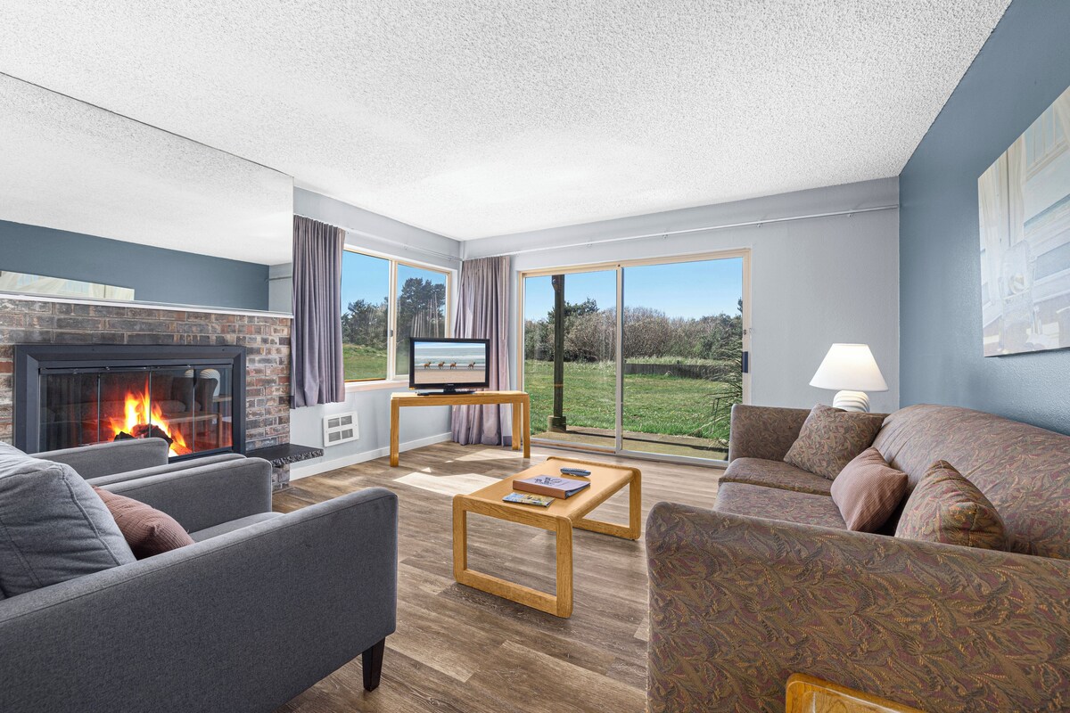 Family Suite, Multiple Beds, Garden View | Iron/ironing board, WiFi (free), individually decorated
