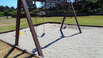 室外兒童遊樂區