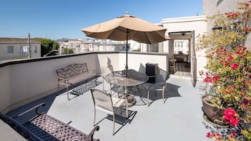 Sundeck