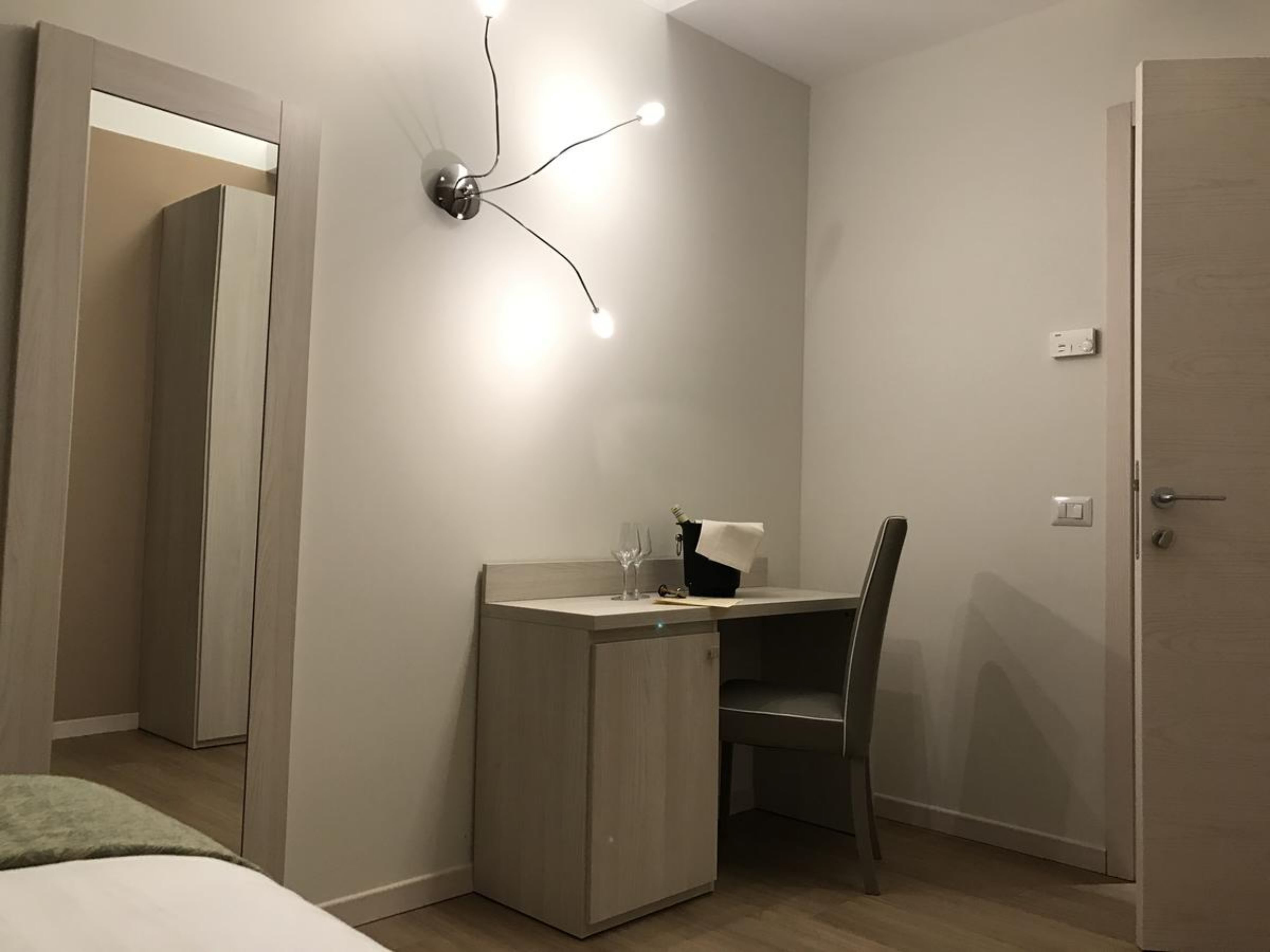 single room | 1 bedroom, down duvets, desk, soundproofing