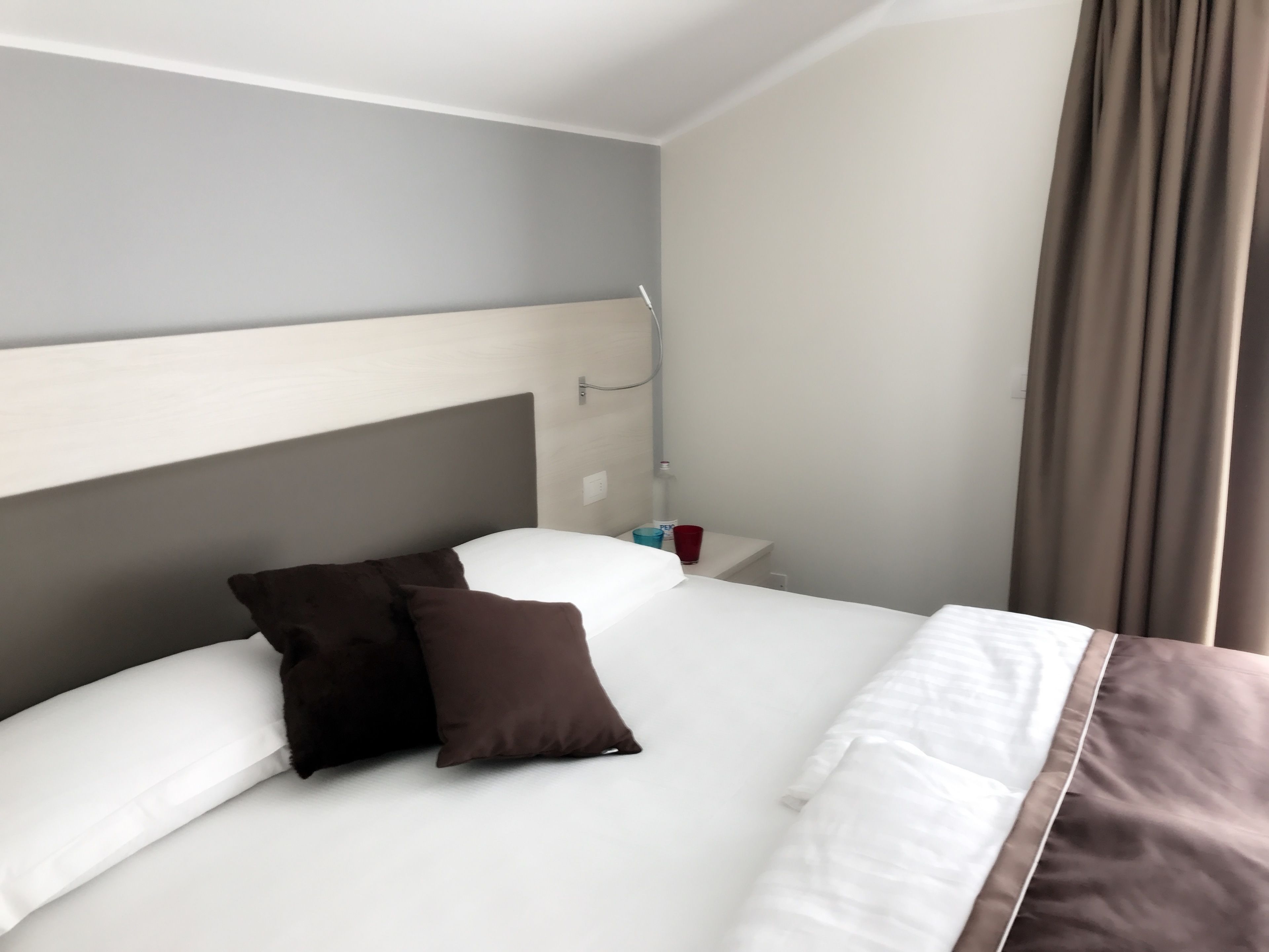 スーペリア ダブルルーム | 羽毛の掛け布団、デスク、防音設備、WiFi (無料)