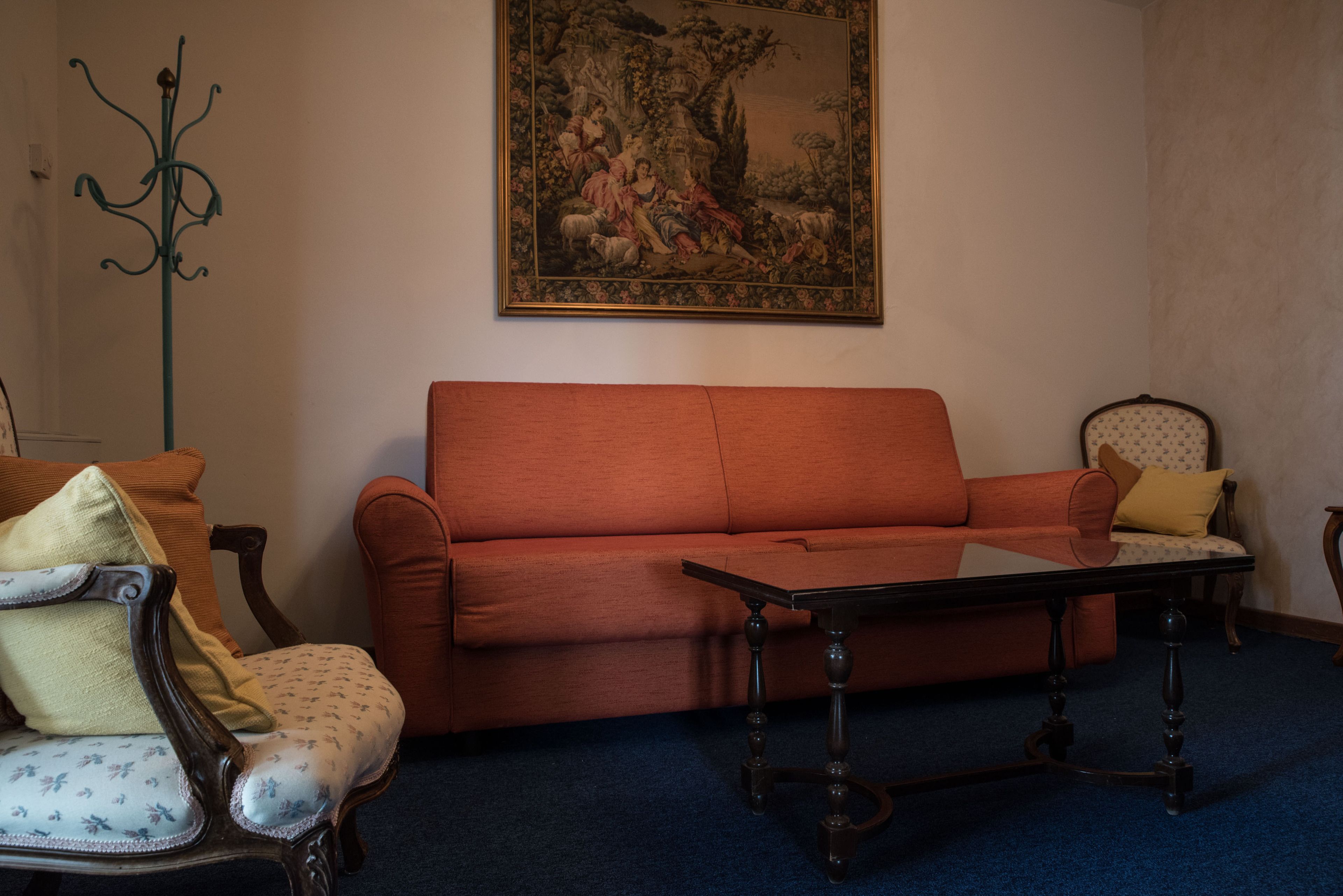 family room (quadrupla) | living area | flat-screen tv