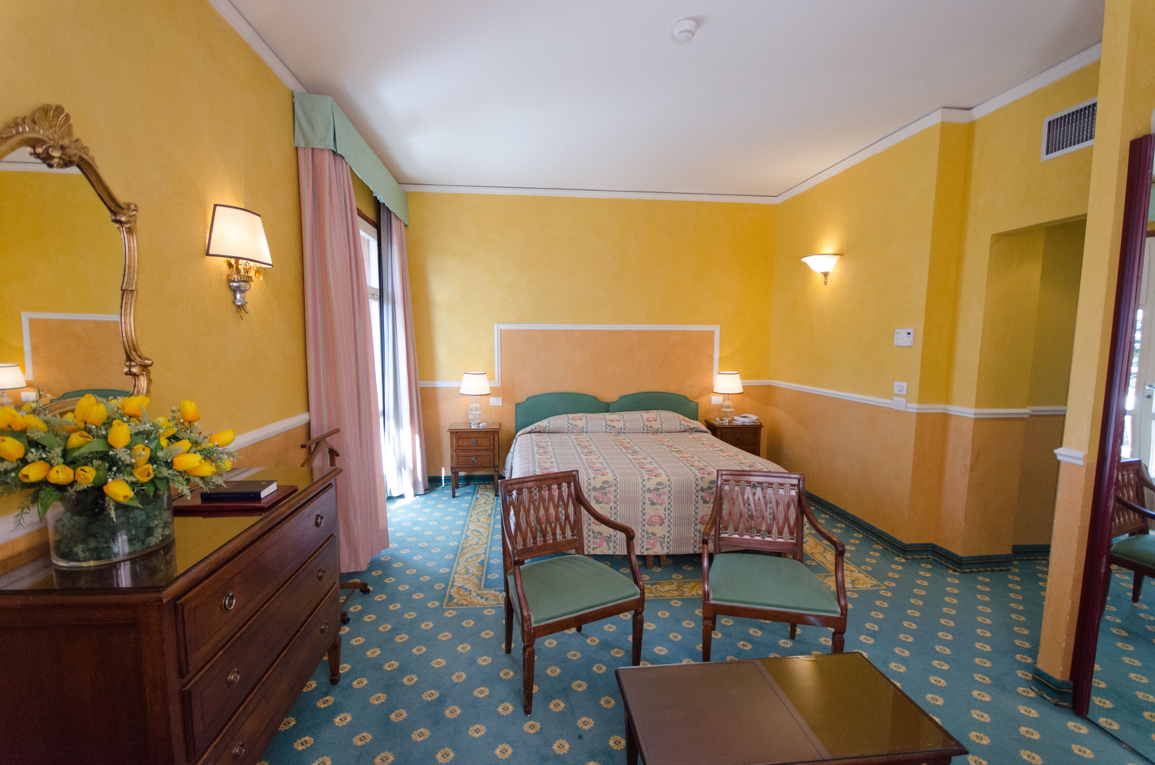 down duvets, minibar, in-room safe, desk