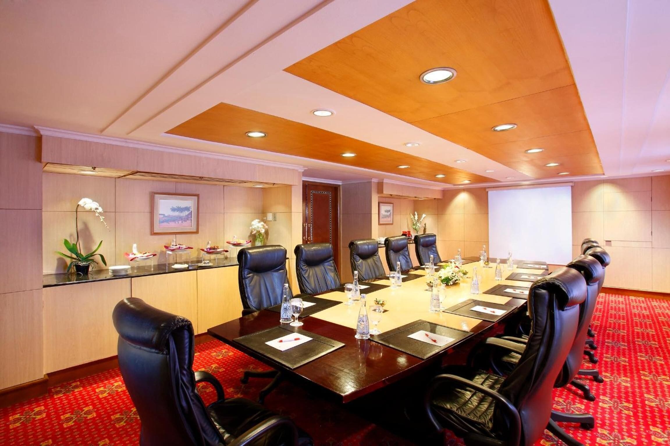 Photo - Ambhara Hotel Jakarta