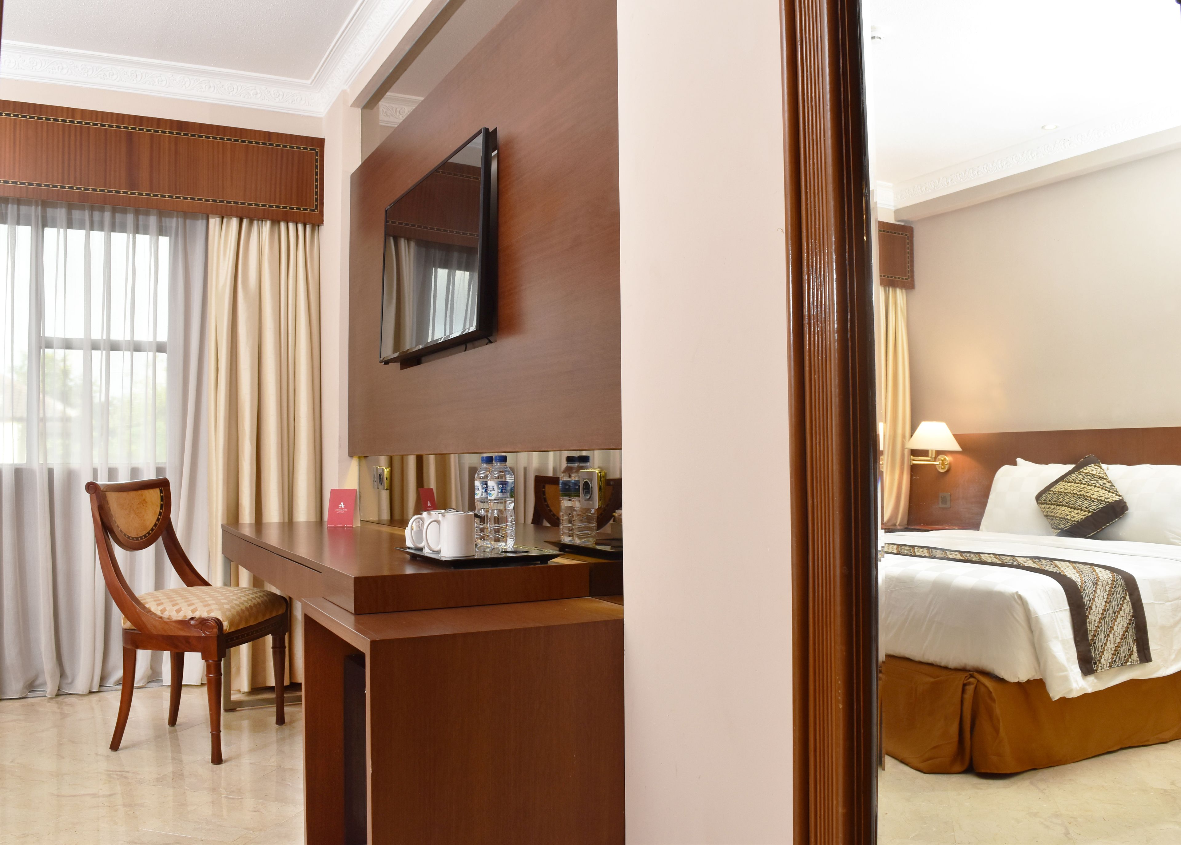 Photo - Ambhara Hotel Jakarta
