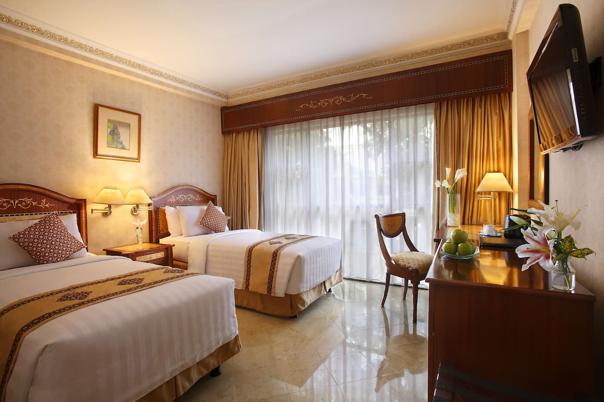 In-room safe, desk, blackout curtains, soundproofing