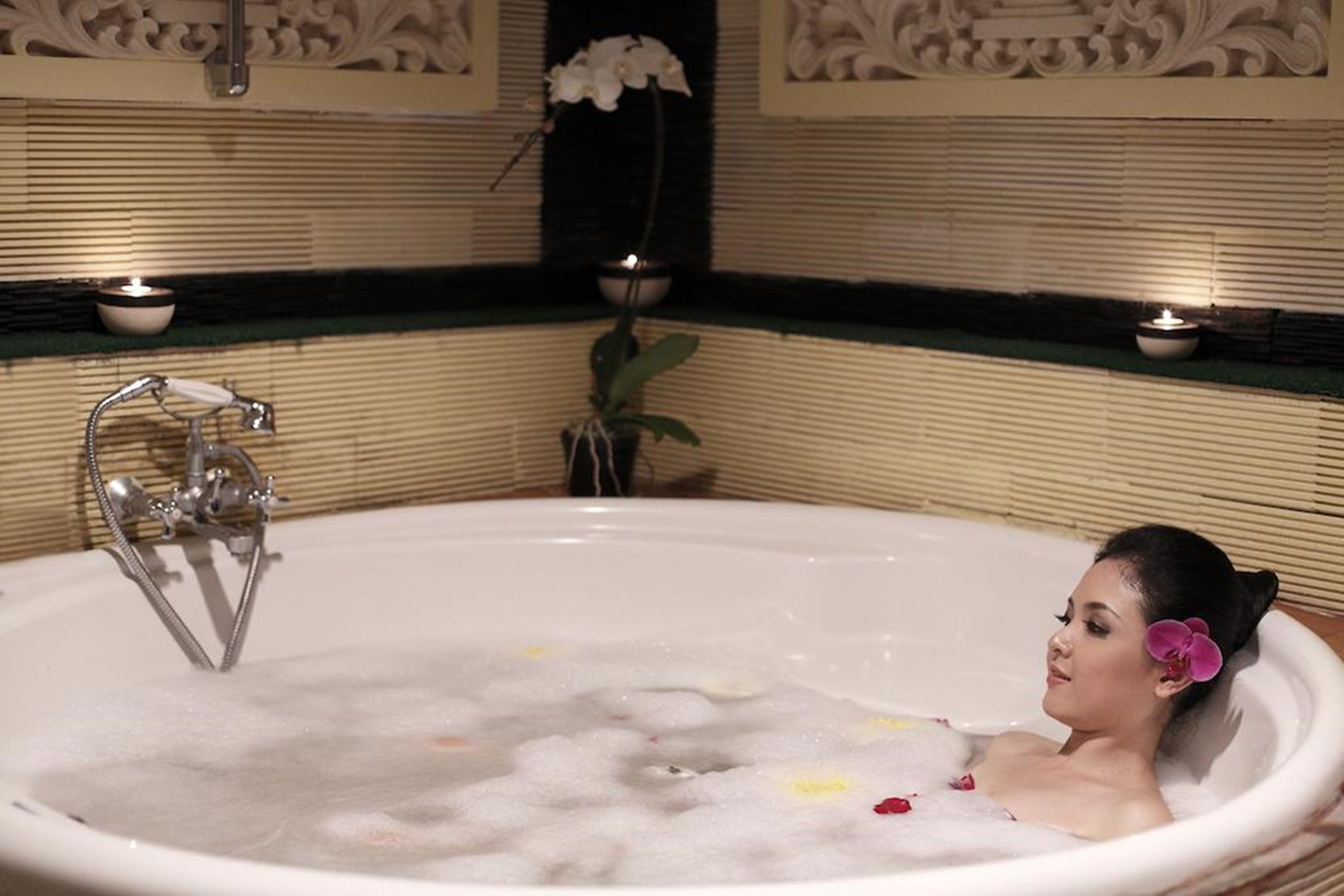 Photo - Ambhara Hotel Jakarta