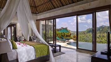 1 bedroom, free minibar items, in-room safe, individually decorated