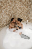 Suite sénior | Baño | Artículos de higiene personal gratuitos, secador de pelo y toallas