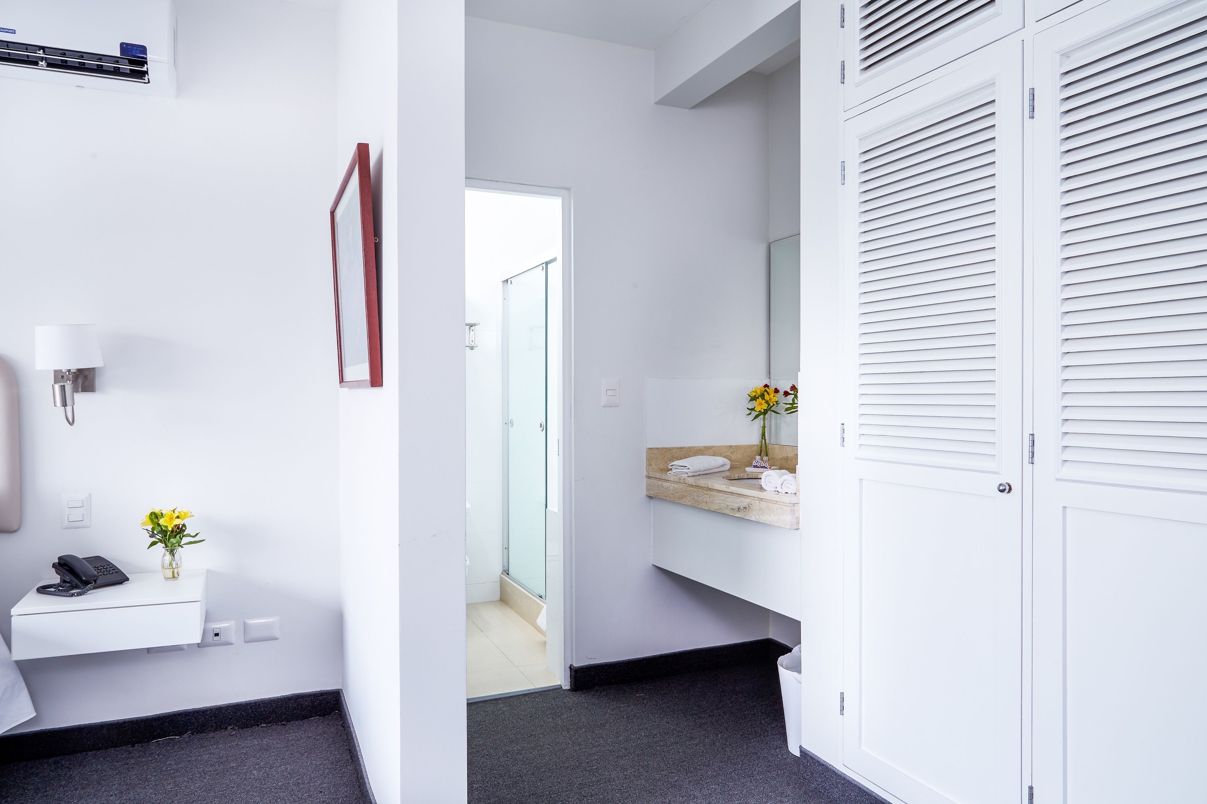 superior double room | bathroom sink