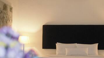 Senior Suite | Courtyard view