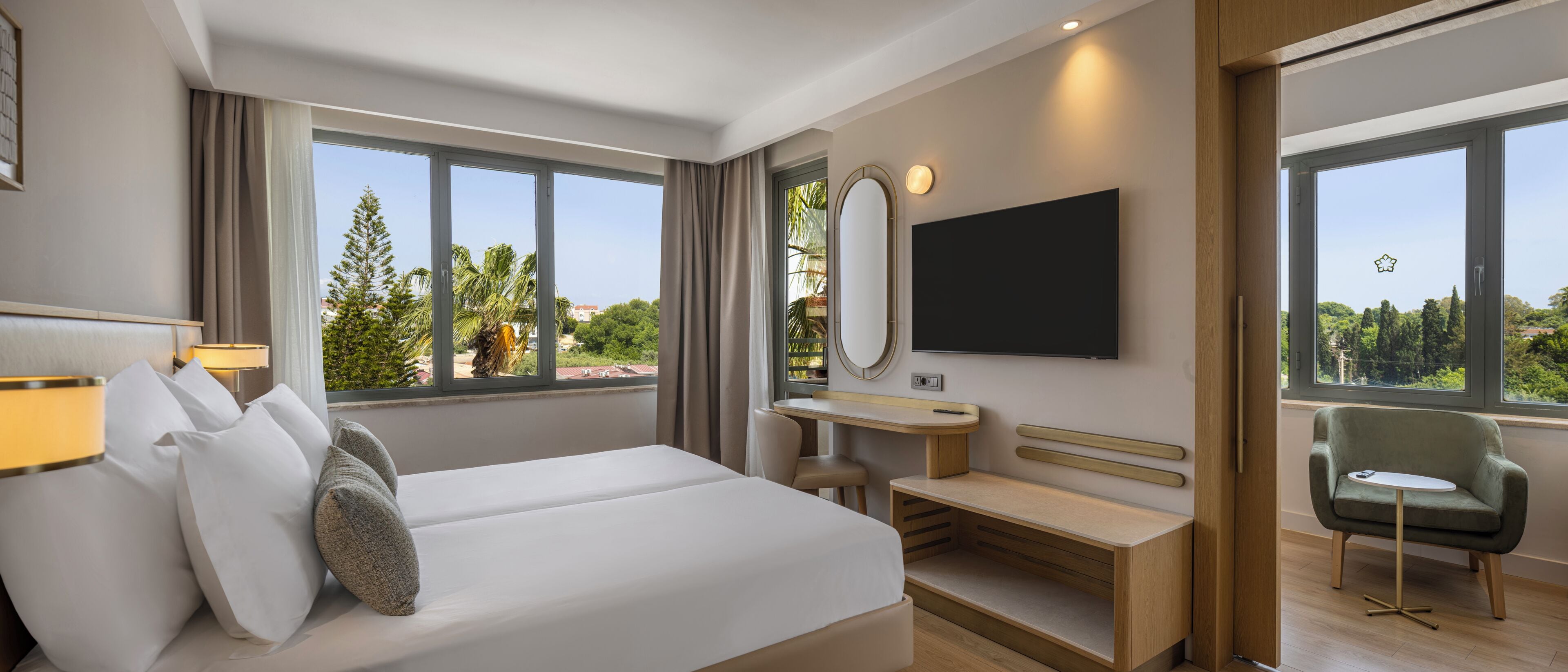 Standard Suite, Garden View | Premium bedding, free minibar, in-room safe, desk