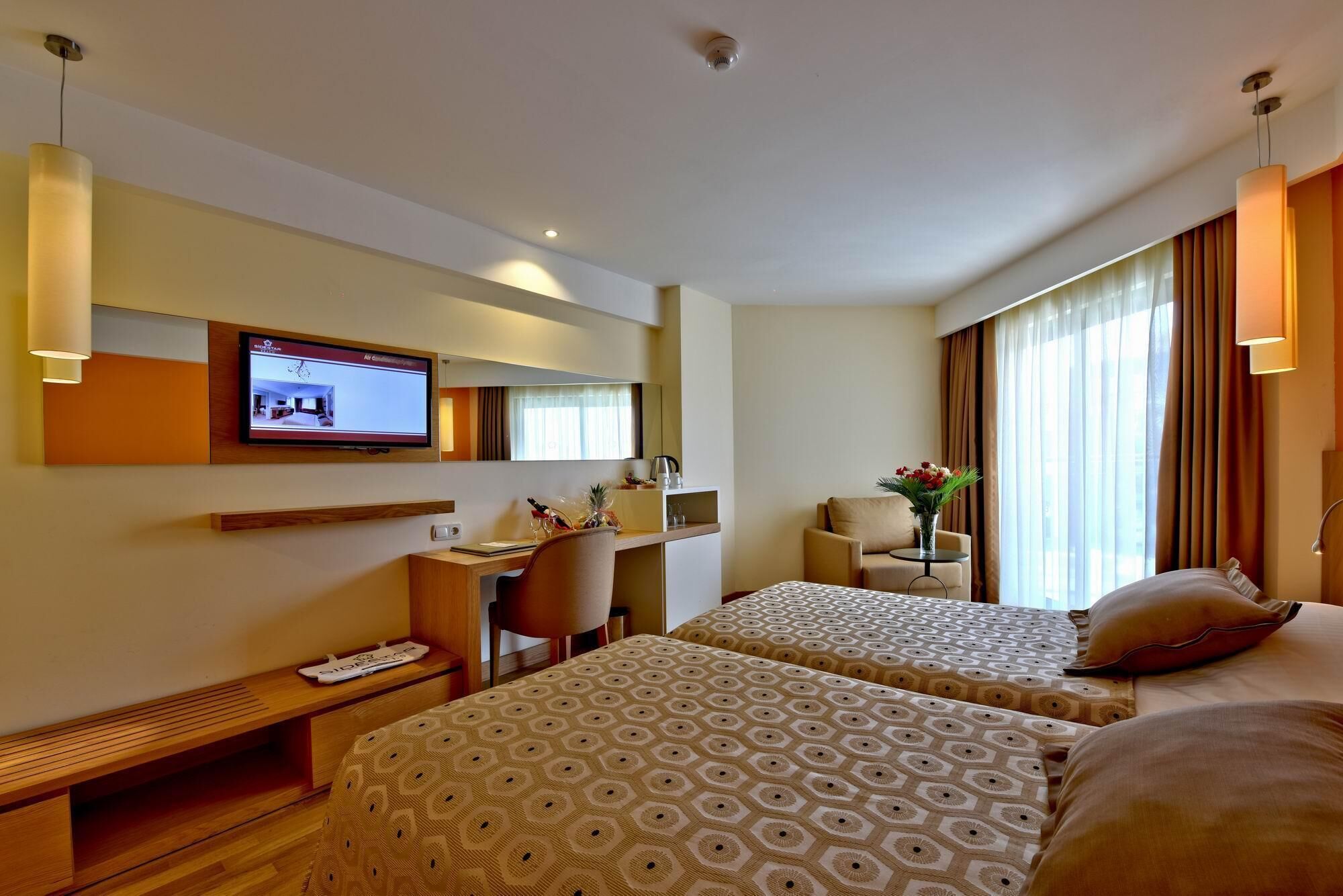 Literie de qualité, articles de minibar gratuits, coffre-fort, bureau