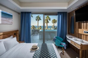 Desk, blackout drapes, soundproofing, iron/ironing board - Royal & Imperial Belvedere Resort - All inclusive (Hersonissos)