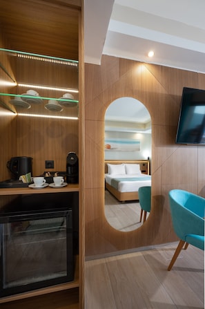 Suite with Outdoor Whirlpool | 1 Schlafzimmer, Schreibtisch, Verdunkelungsvorhänge