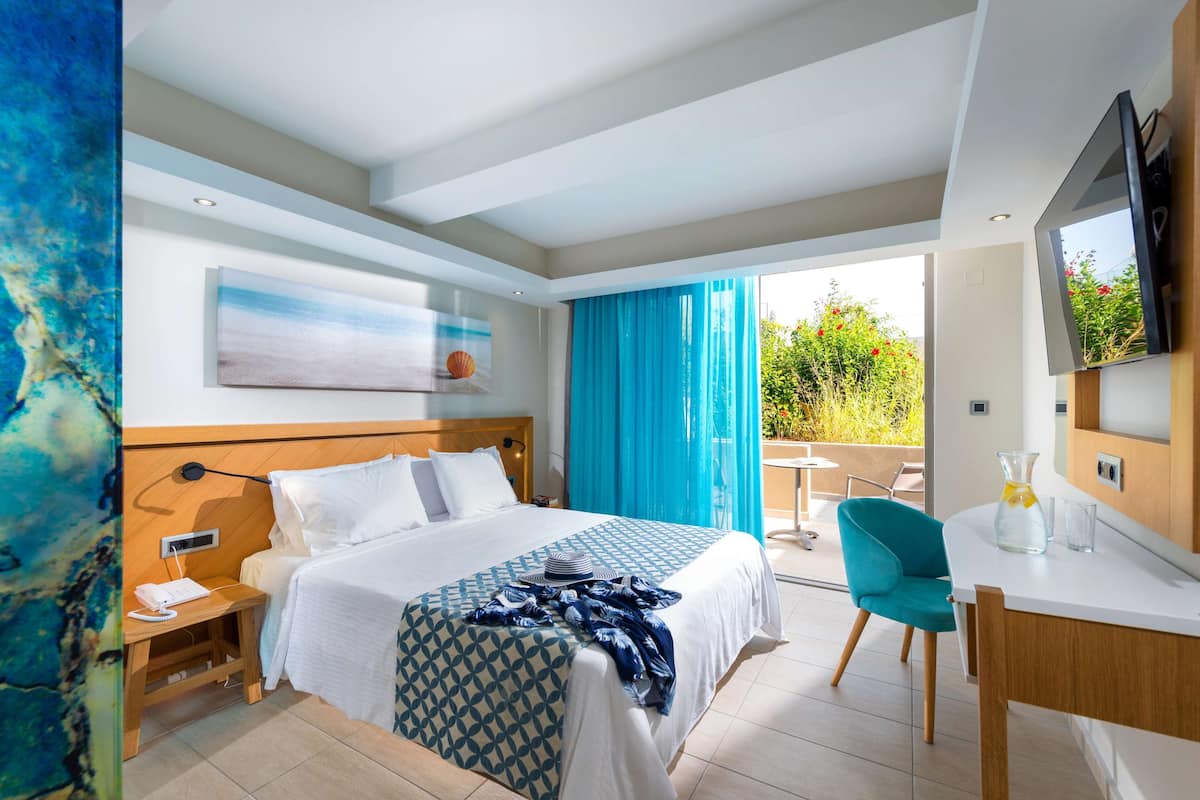 Family Suite | 1 bedroom, desk, blackout drapes, soundproofing
