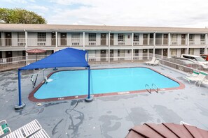 Outdoor pool - Studio 6 San Antonio, TX - Fort Sam Houston Area (San Antonio)