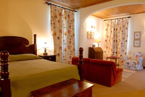 Blackout drapes, free cribs/infant beds, rollaway beds - Dorisol Pousada Dos Vinhaticos (Ribeira Brava)