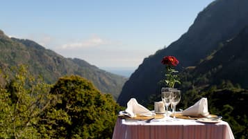 Breakfast, lunch, dinner served; garden views