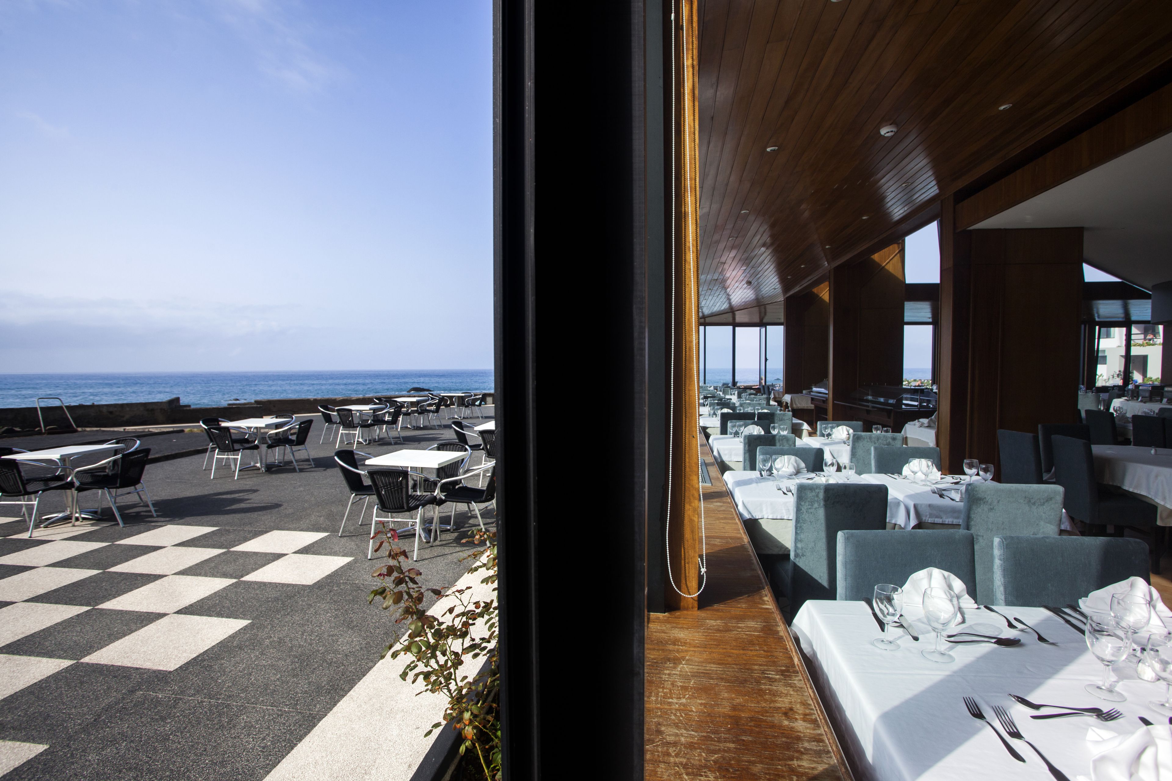 Frokost, lunsj og middag serveres, internasjonale retter 