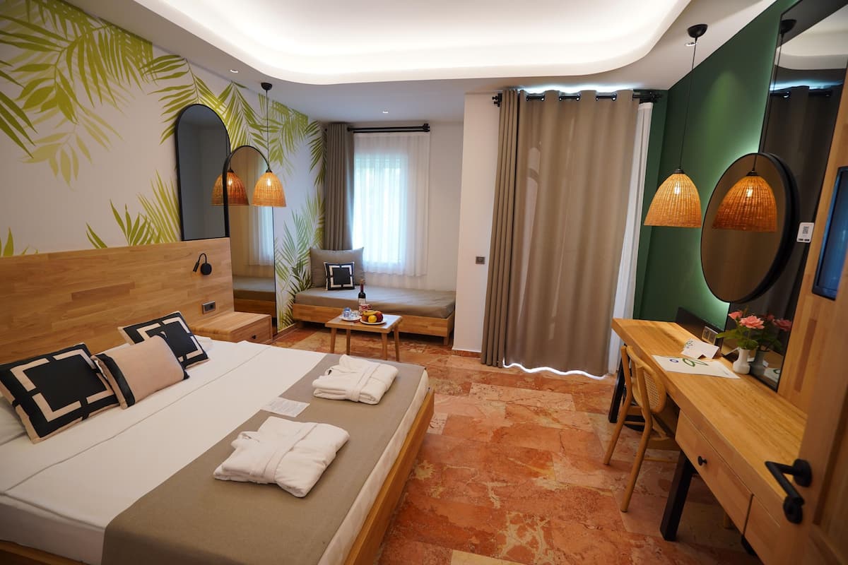Frigobar, cofres nos quartos, Wi-Fi de cortesia, roupa de cama
